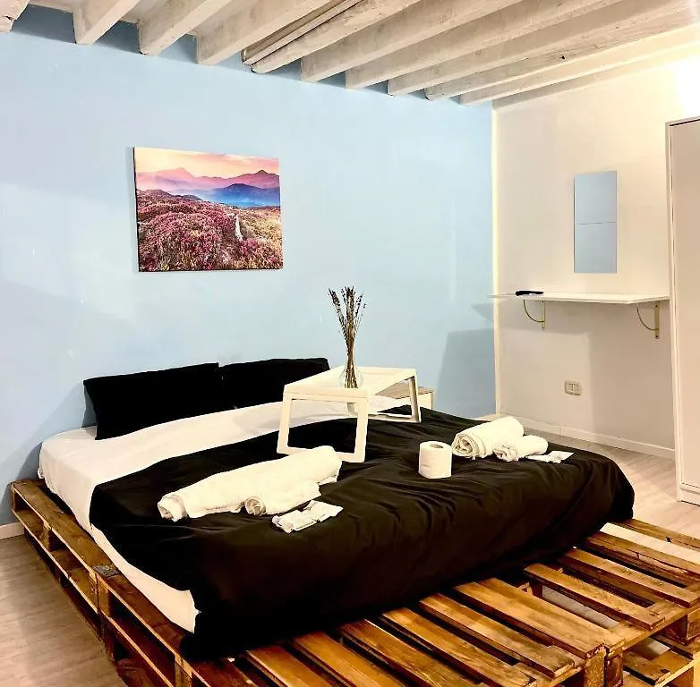 Amogenova-Affittacamere Guest house Genoa